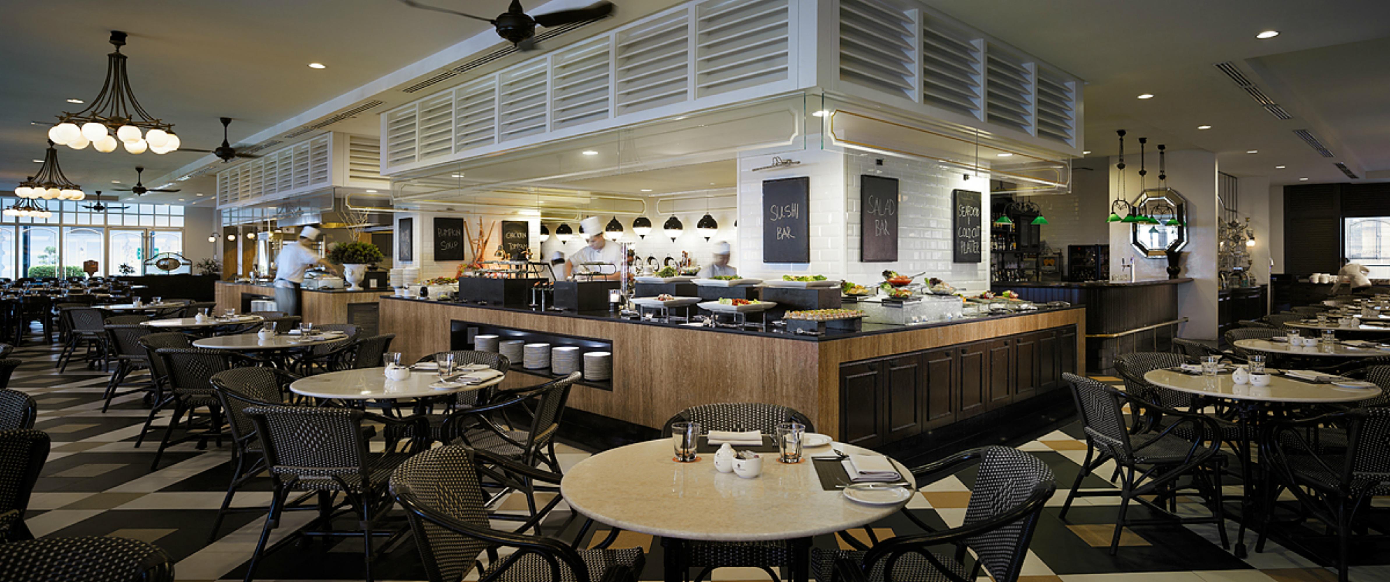 Eastern & Oriental Hotel 5*